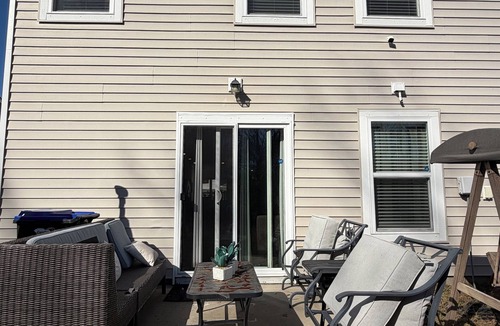 Lincolnville House | Spacious 5-bedroom Townhome in Summerville. Keep Your Group Together, Safe!