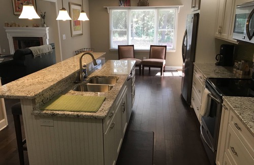 Tyrone House | SPACIOUS AND COZY RANCH HOME