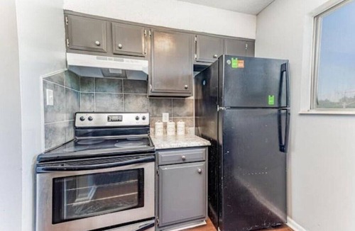 El Dorado Apartment | Spacious & Convenient El Dorado Apt #5