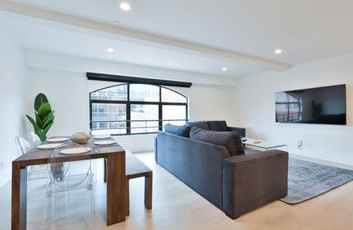 Ocean Park Apartment | Spacious Family-Sized Apartment. Amazing views steps from the beach!