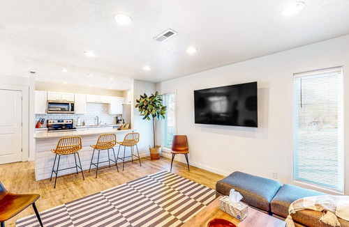 Elkhart House | Spacious gem with ample outdoor space, deck, & AC - quick drive to Notre Dame