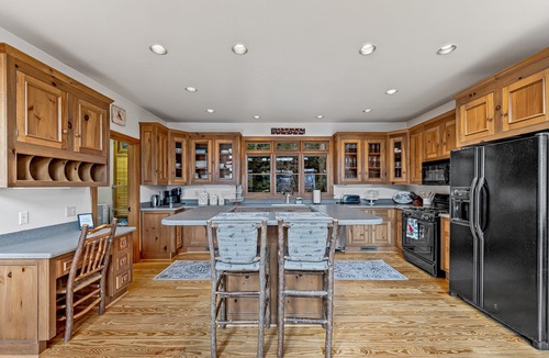 Lake Toxaway House | Spacious Lake Toxaway Home with Golf Course Views