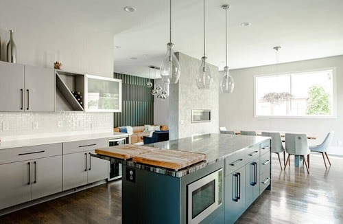 Linden Hills House | Spacious Modern Luxurious Home in Linden Hills