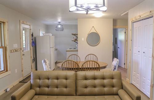 Nairn Centre Cottage | Spacious Three-Bedroom Cottage on pristine Fairbank Lake