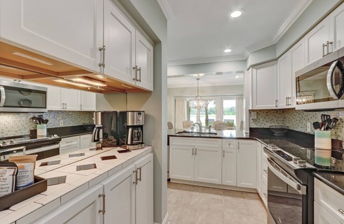 Fernandina Beach House | Spacious Two-Level Beach Wood Villa on Amelia Island Resort!
