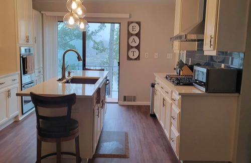 Newnan House | Spanish style Lakefront Home w/Breathtaking views! Great for family or business