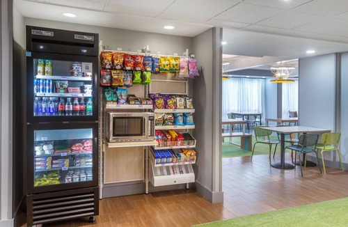 College Park Hotel | Spark by Hilton Atlanta Airport South College Park