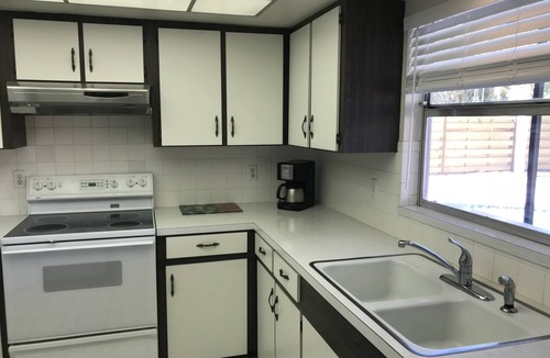 West Bradenton House | Sparkling Clean Home near Manatee River and Beaches NW Bradenton area