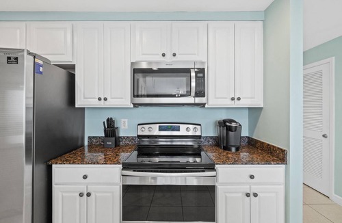 West Panama City Beach Condo | Splash 501W-B - Beachfront, Private Beach - Water Park, Pools, Free Activities