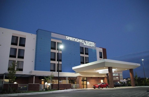 Middle River Hotel | Springhill Suites Baltimore White Marsh/Middle River