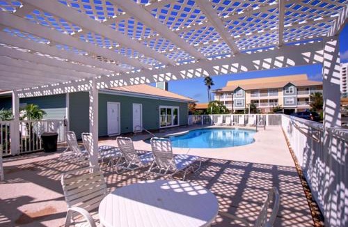 Destin House | St. Martin Beachwalk Villas 412