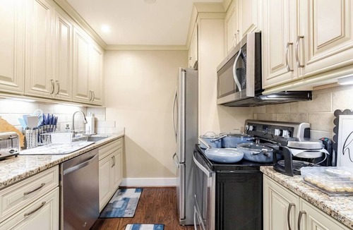 Downtown Atlanta Condo | Stadium Walk | 2 Suites | Free Parking