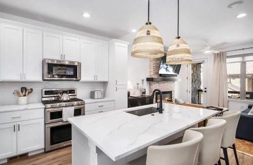 Rendezvous House | Stage Coach