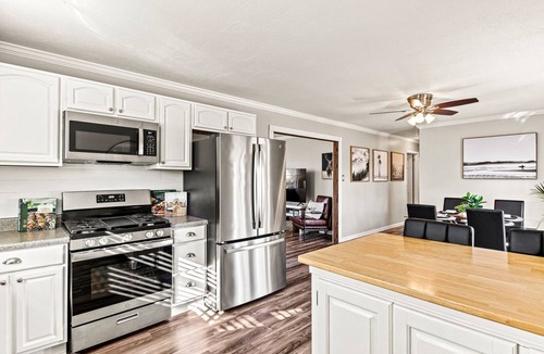 Mooresville House | Stay Downton Mooresville