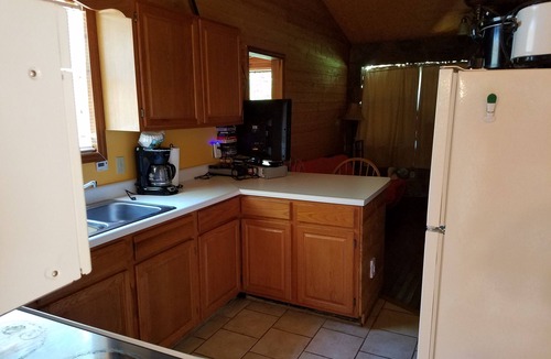 Rocky Grove Cabin | Stay in our private and secluded cabin close to all the Smoky attractions