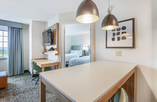 Oak Hotel | Staybridge Suites Gulf Shores by IHG