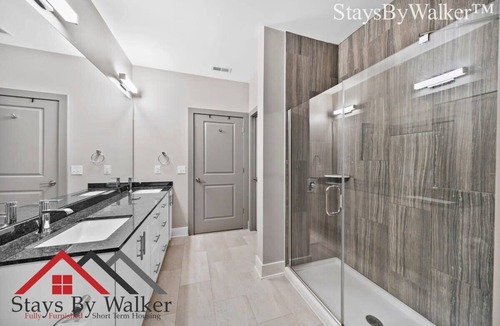 Charlotte Condo | StaysByWalker 2BR Dilworth - Pool/King Beds/Gym