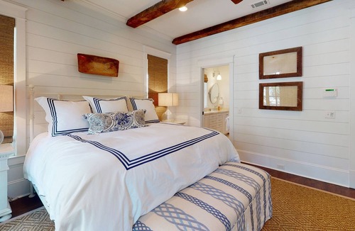 King City House | Steps to Village, Beaches, Summer Pool Access | Beautiful Custom Home Retreat!