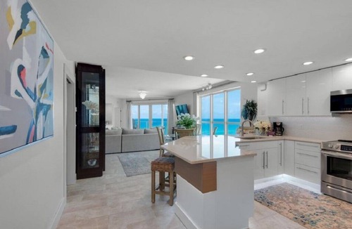 Destin Condo | Sterling Sands - Gulf front - Sleeps 8 - Three Bedroom - 3 Bath