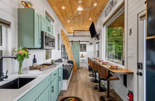 Morganton House | Still Waters- Tiny House, lake, fishing, kayaking