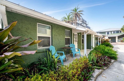 Independence Square Apartment | Stones Throw Beachside Bungalow 1 ON THE Beach