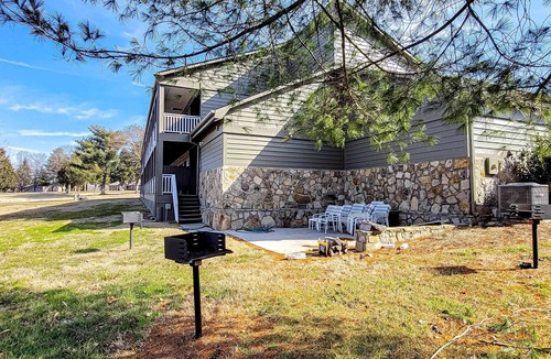 Baneberry House | Stroll to Douglas Lake, Sleeps 4, Dog OK, Games, Gym