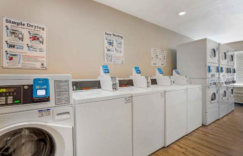 Fort Myers Hotel | Studio 6 Extended Stay Fort Myers FL