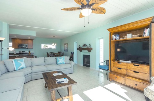 Pensacola Beach House | Stunning Portside Villas 4 bdr w/beautiful views of gulf! Stand alone unit
