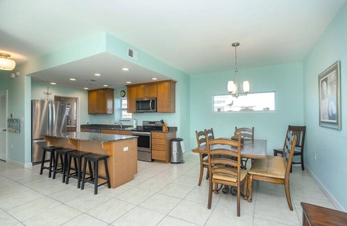 Pensacola Beach House | Stunning Portside Villas 4 bdr w/beautiful views of gulf! Stand alone unit
