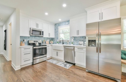 Addison Heights House | Stunning Renovated Home Near Battery Park and City