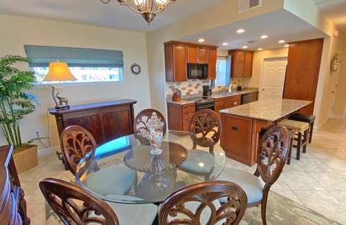 Pensacola Beach House | Stunning Town home Directly on the Gulf with Tennis Court and a Pool!