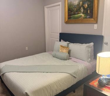 Valdosta Apartment | Stylish 1BR 2 Beds Near VSUSGMC Wild Adveture