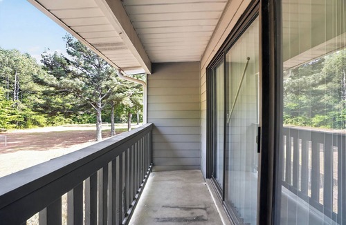 Church Street Apartment | Stylish 2BR, 1.5BA apartment, great flow