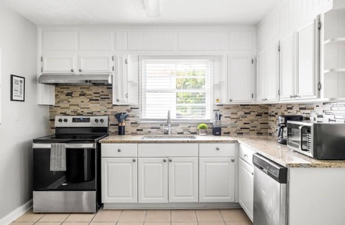Church Street House | Stylish 3-Bedroom Near ATL Airport & City Center