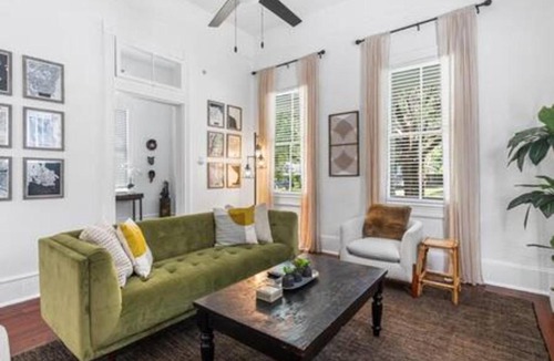 Mobile House | Stylish Historic Home 5 Min Walk to Downtown