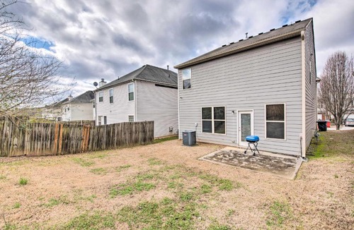 Church Street House | Suburban Atlanta Vacation Home ~ 3 Mi to Airport!
