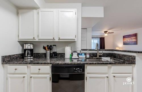 Indian Bayou Apartment | Summer Escape* 0.7 miles to beach