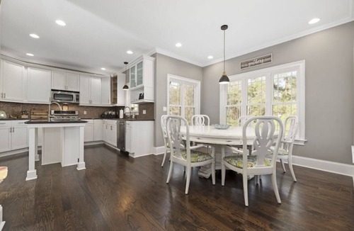 Mooresville House | Summer specials! Welcome to our LKN HOME! Sleeps 16! Boat Rental Available!