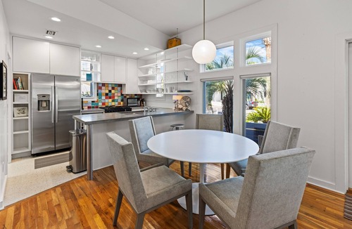 Sunnyside House | Summerlight - Coastal Cottage in Carillon, Walk to Beach, Golf Cart Available 🛺