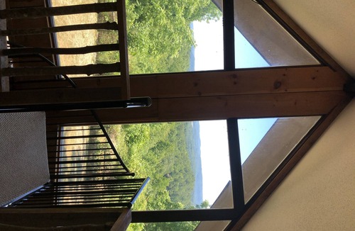 Lake Toxaway Cottage | Sunrise Cottage: Unique farmhouse unit sleeps 6