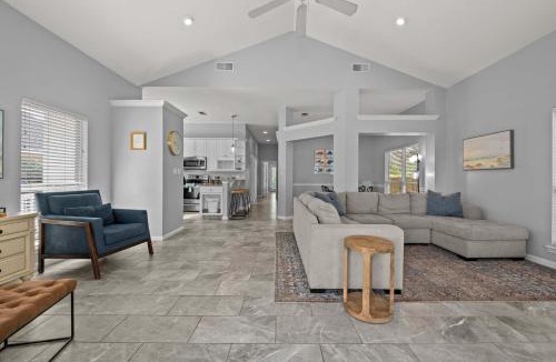 Crystal Beach House | Sunsail Cottage Pool heat & Golf Cart Deals