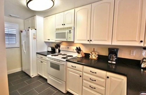 South Island Condo | Sunset #301 Lovely Beachfront 3rd Floor Condo