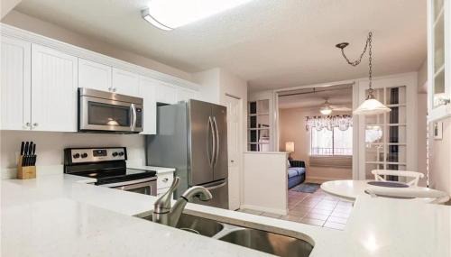 McGregor Apartment | Sunset Harbor condo
