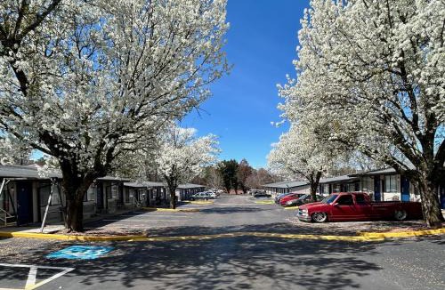 Douglasville Hotel | Sunwestern Suites