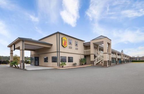 Macon Hotel | Super 8 by Wyndham Macon West
