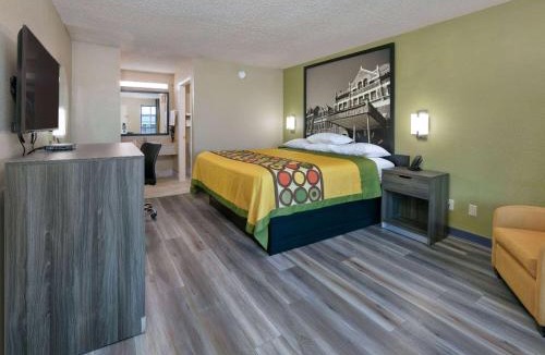 Tillmans Corner Hotel | Super 8 by Wyndham Mobile/Tillmans Corner