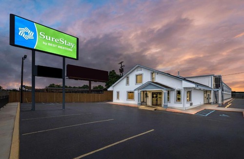 Huntsville Hotel | SureStay by Best Western Huntsville University Area