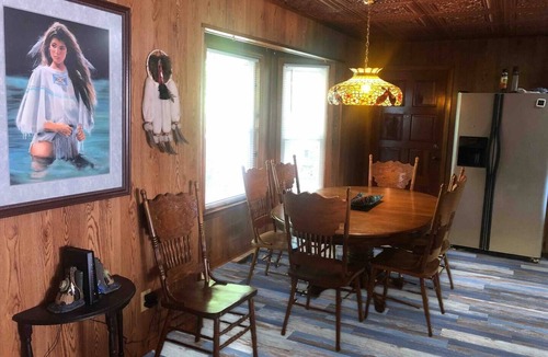Guntersville House | Sweet Home Lodge at Rainbows End