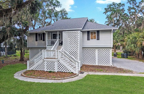 Oak Grove House | Sweet Tee~Edisto Beach Access~3BR on Golf Course~Complimentary Beach Cruisers!