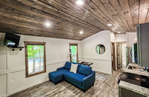 Guntersville Apartment | Sweet Tiny House - Lake Guntersville